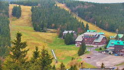 Panorama Jižní svahy, Hotel, Nástup