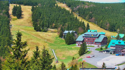 Panorama Jižní svahy, Hotel, Nástup