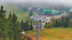 Panorama Jižní svahy, Hotel, Nástup