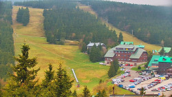 Panorama Jižní svahy, Hotel, Nástup