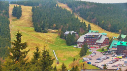 Panorama Jižní svahy, Hotel, Nástup