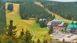 Panorama Jižní svahy, Hotel, Nástup