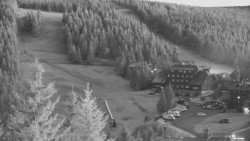Panorama Jižní svahy, Hotel, Nástup