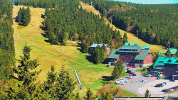 Panorama Jižní svahy, Hotel, Nástup