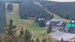 Panorama Jižní svahy, Hotel, Nástup