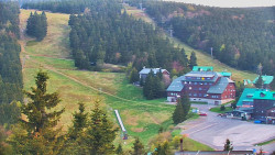 Panorama Jižní svahy, Hotel, Nástup