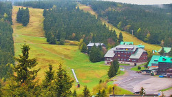 Panorama Jižní svahy, Hotel, Nástup