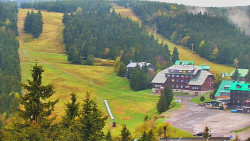 Panorama Jižní svahy, Hotel, Nástup