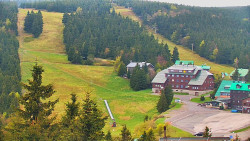 Panorama Jižní svahy, Hotel, Nástup