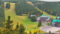 Panorama Jižní svahy, Hotel, Nástup