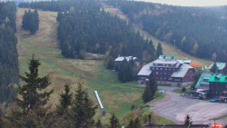 Panorama Jižní svahy, Hotel, Nástup