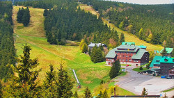 Panorama Jižní svahy, Hotel, Nástup