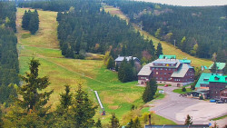 Panorama Jižní svahy, Hotel, Nástup