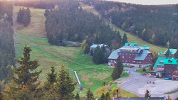 Panorama Jižní svahy, Hotel, Nástup