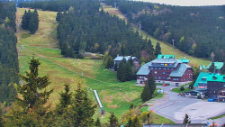 Panorama Jižní svahy, Hotel, Nástup