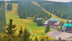 Panorama Jižní svahy, Hotel, Nástup