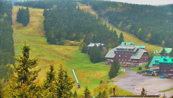 Panorama Jižní svahy, Hotel, Nástup