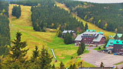 Panorama Jižní svahy, Hotel, Nástup