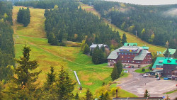 Panorama Jižní svahy, Hotel, Nástup