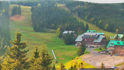 Panorama Jižní svahy, Hotel, Nástup