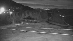 Panorama Jižní svahy, Hotel, Nástup