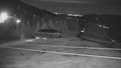Panorama Jižní svahy, Hotel, Nástup