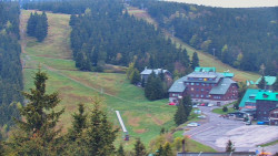 Panorama Jižní svahy, Hotel, Nástup