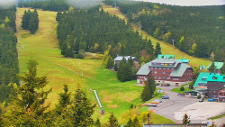 Panorama Jižní svahy, Hotel, Nástup
