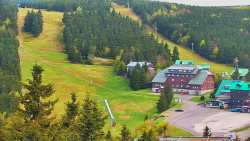 Panorama Jižní svahy, Hotel, Nástup