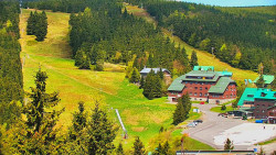 Panorama Jižní svahy, Hotel, Nástup
