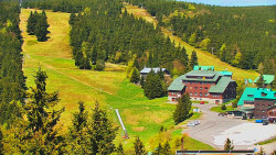 Panorama Jižní svahy, Hotel, Nástup