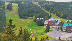 Panorama Jižní svahy, Hotel, Nástup