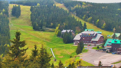 Panorama Jižní svahy, Hotel, Nástup