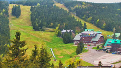 Panorama Jižní svahy, Hotel, Nástup
