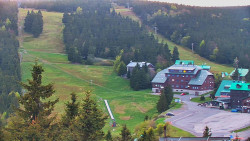 Panorama Jižní svahy, Hotel, Nástup