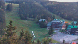 Panorama Jižní svahy, Hotel, Nástup