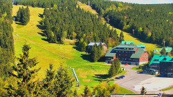 Panorama Jižní svahy, Hotel, Nástup