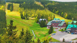 Panorama Jižní svahy, Hotel, Nástup