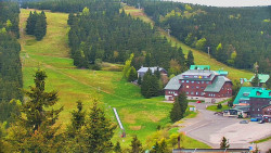 Panorama Jižní svahy, Hotel, Nástup