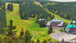 Panorama Jižní svahy, Hotel, Nástup
