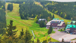 Panorama Jižní svahy, Hotel, Nástup