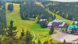 Panorama Jižní svahy, Hotel, Nástup