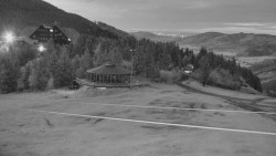 Panorama Jižní svahy, Hotel, Nástup