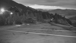 Panorama Jižní svahy, Hotel, Nástup