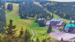 Panorama Jižní svahy, Hotel, Nástup