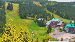 Panorama Jižní svahy, Hotel, Nástup
