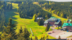 Panorama Jižní svahy, Hotel, Nástup