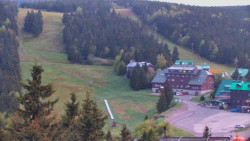 Panorama Jižní svahy, Hotel, Nástup