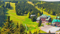 Panorama Jižní svahy, Hotel, Nástup