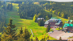Panorama Jižní svahy, Hotel, Nástup